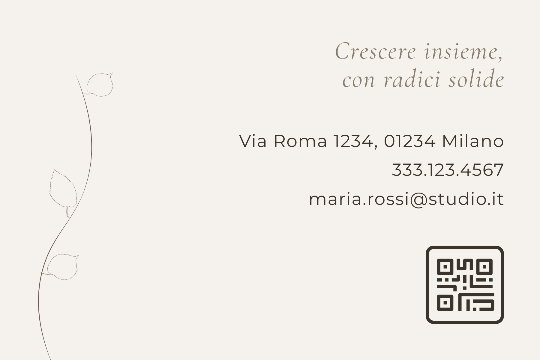Esempio di retro di biglietto da visita orizzontale per una psicoterapeuta specializzata nella gestione dell'ansia con design minimal e QR code